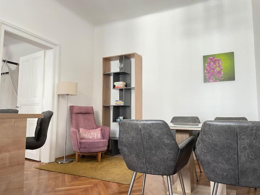 Central Zagreb Lovely Apartment Luaran gambar