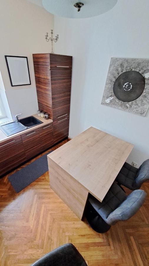 Central Zagreb Lovely Apartment Luaran gambar
